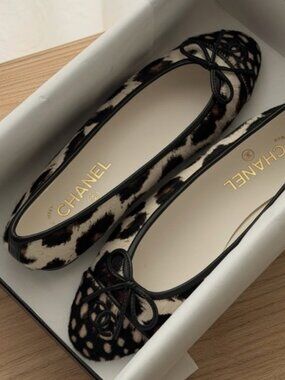 2026 CHANEL Animal Print Pony Hair Ballet Flats [Size 39]